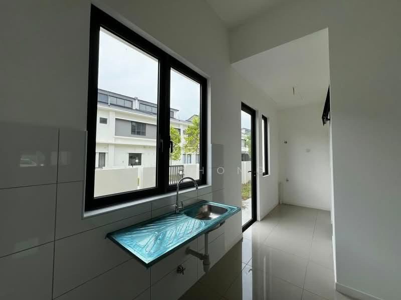 Bandar Tropicana Aman - 4