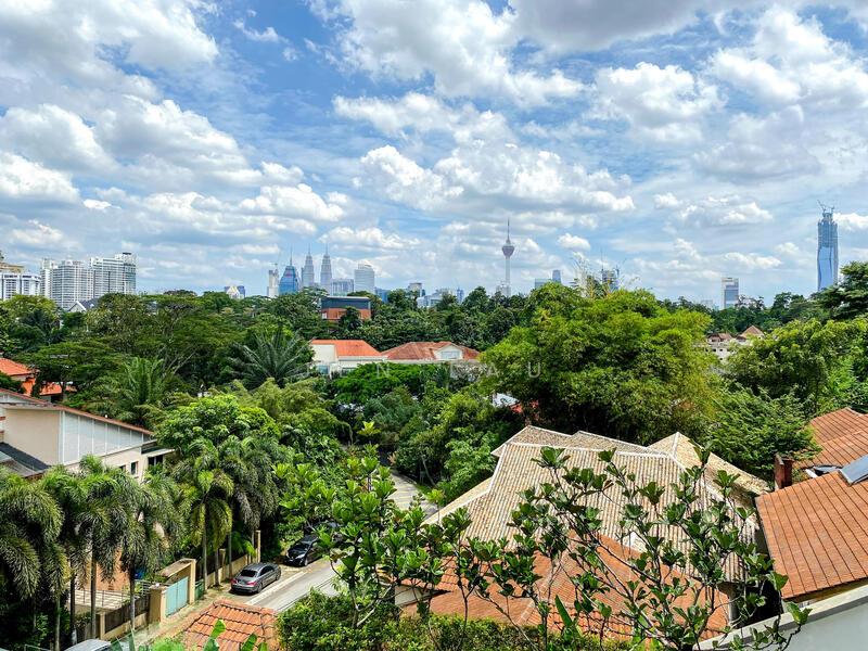 Perfect KL Tower View Brand Over The Top Luxurious Bungalow - 5