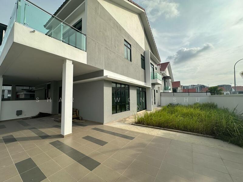 Austin Mutiara Austins Mutiaras Austin Mutiara Cluster Corner - 1