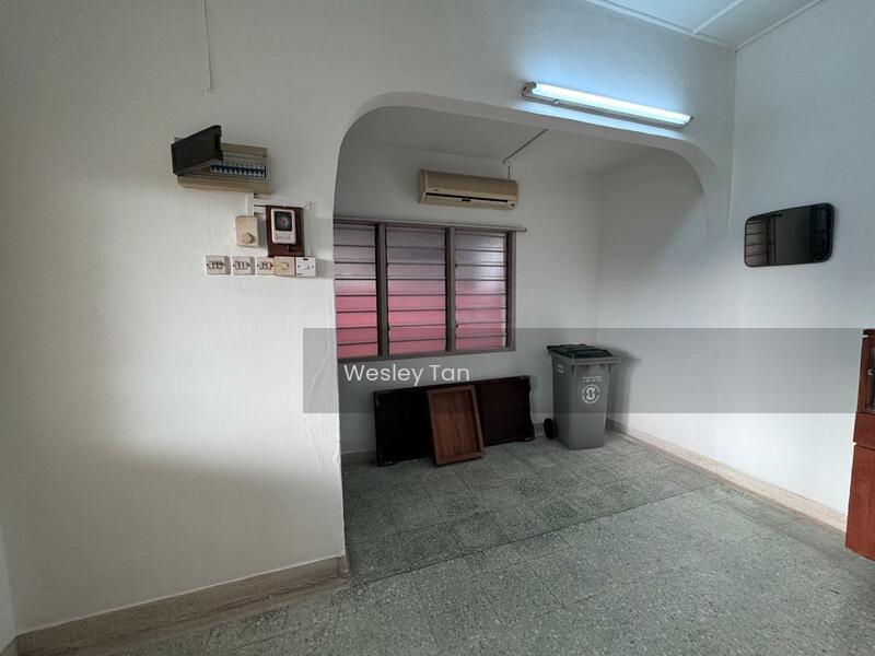 Ujong Pasir Freehold Single Storey Semi-D Taman Seaview - 2