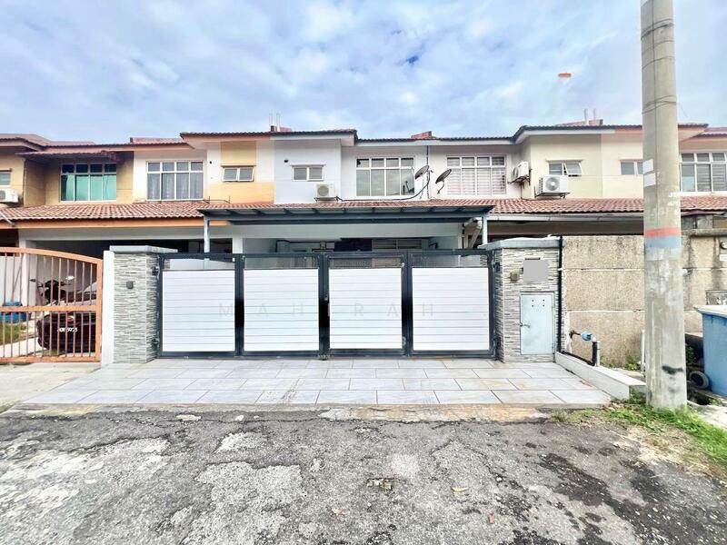 Bandar Saujana Putra - 1