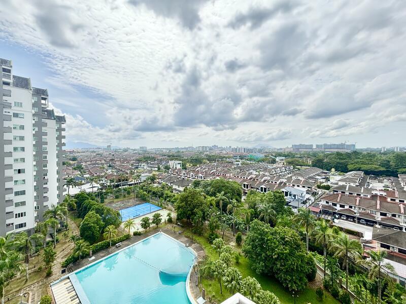 De Summit Condominium - 5