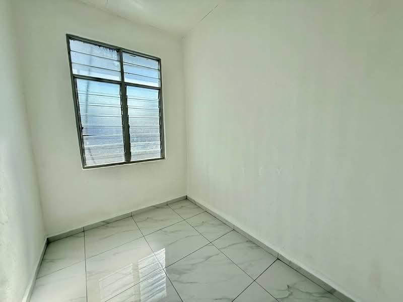 Taman Suria Simpang Renggam - 4