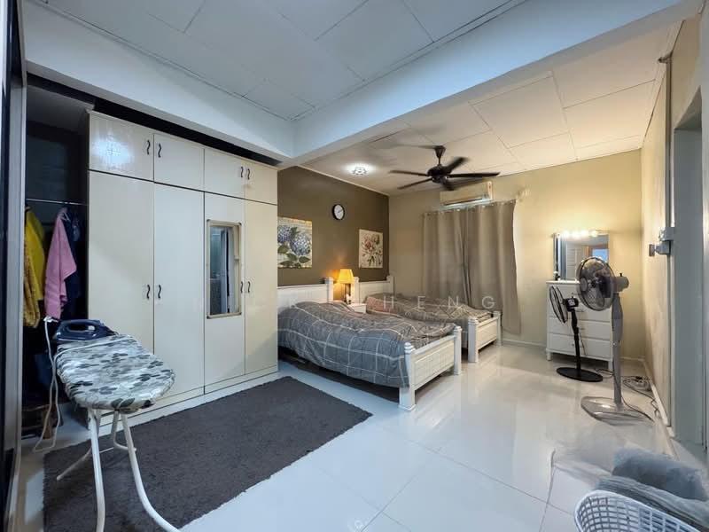 Jalan Jambu, Taman Muhibbah, 81400 Kulai Johor - 5