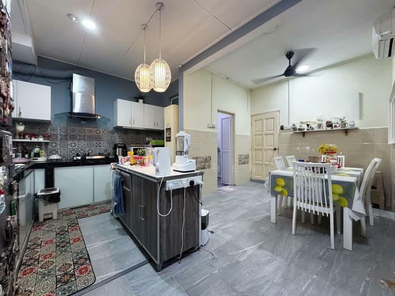 Jalan Jambu, Taman Muhibbah, 81400 Kulai Johor - 4