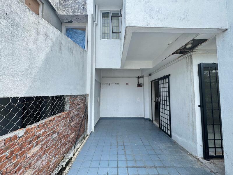 Taman Kelab Ukay - 3