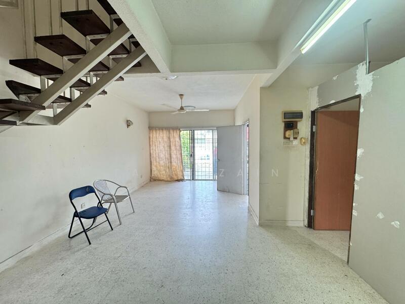 Taman Kelab Ukay - 4