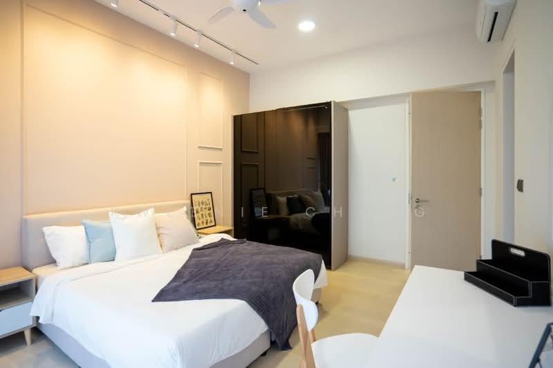 Star Residences Two - 2