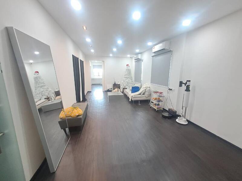 Taman Johor Jaya - 4