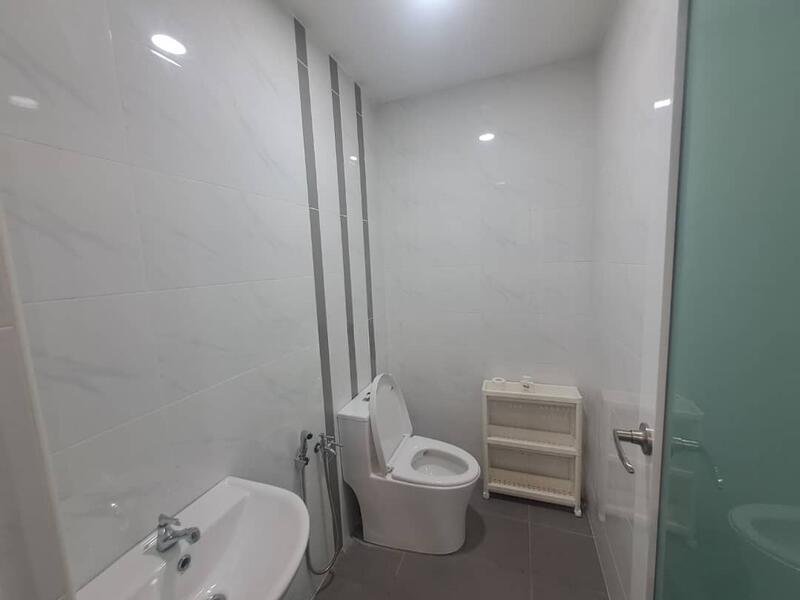 Taman Johor Jaya - 5