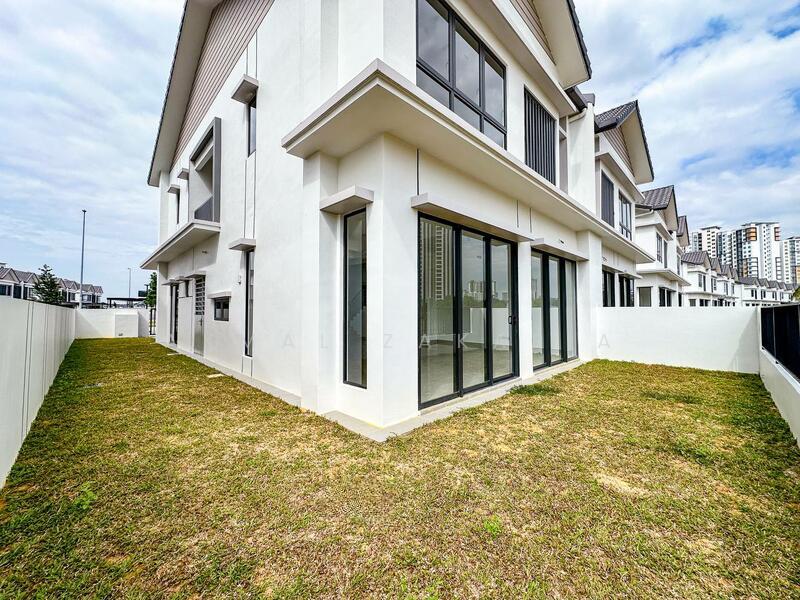 Facing Lake Double Storey Semi D House Sejati Lakeside 2 Cyberjaya - 5