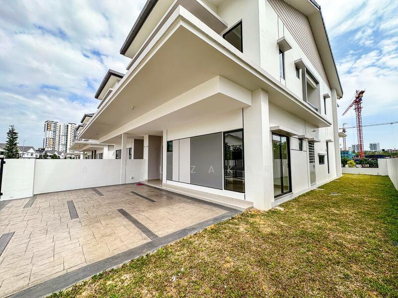 Facing Lake Double Storey Semi D House Sejati Lakeside 2 Cyberjaya - 3