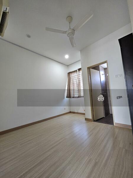 Lakeside Residences - 5