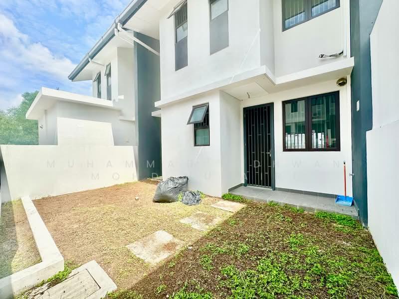 Elmina Green Six - 5