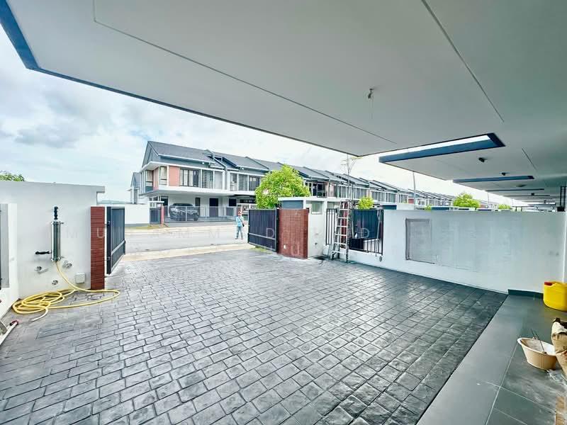 Elmina Green Six - 3