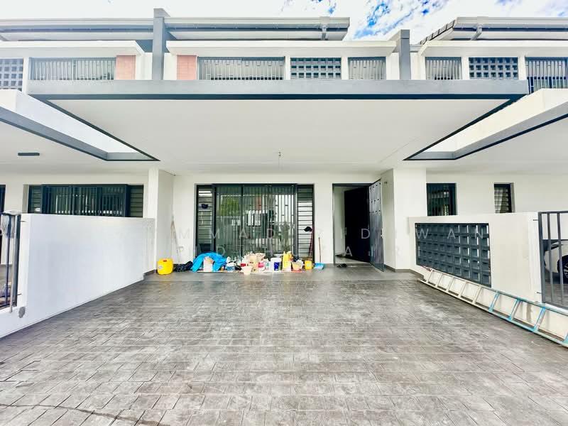 Elmina Green Six - 1