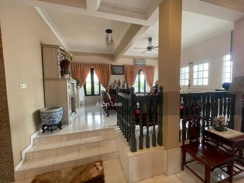 Bandar Tun Hussein Onn Bungalow House - 3