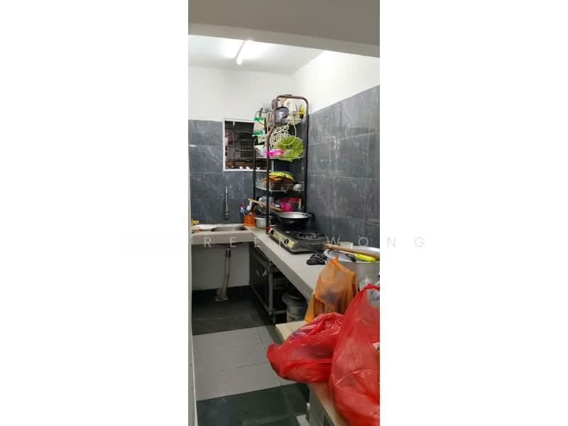 Taman Johor Jaya - 4