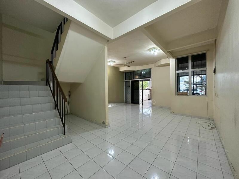 2-storey Terrace House at Taman Sinar Intan - 3