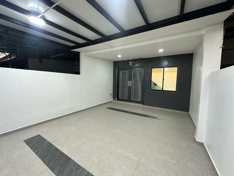 Plentong Plentongs - 1