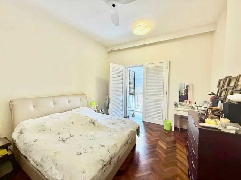 Quayside Seafront Resort Condominiums - 3