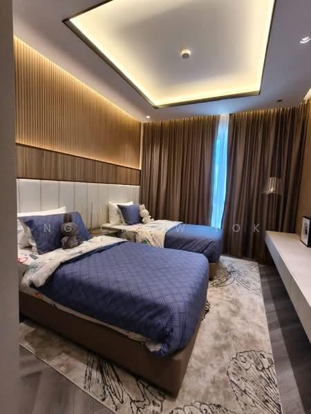 Jesselton Twin Towers - 3