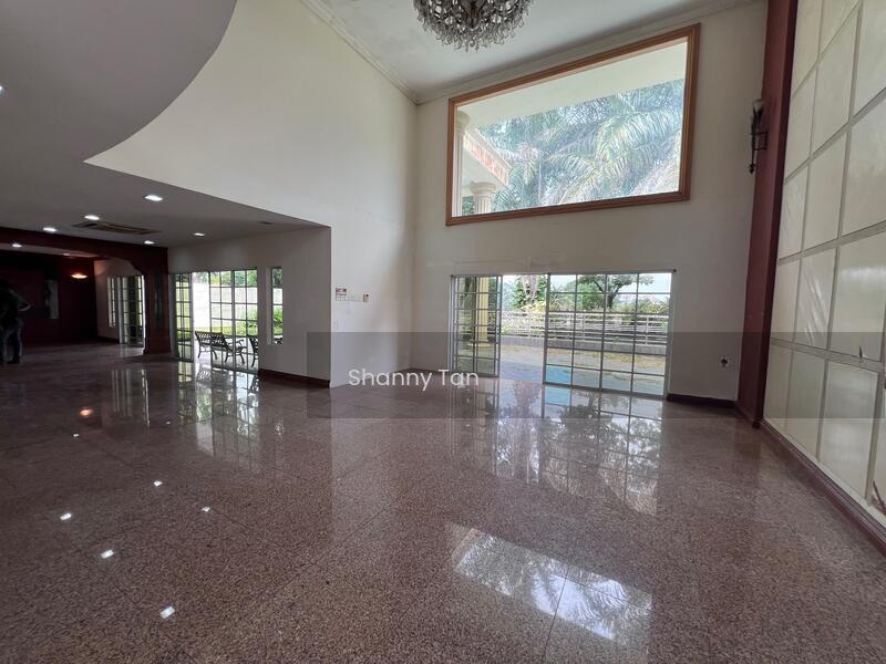 Bandar Sungai Long, Persiaran Sungai Long 5 - 1