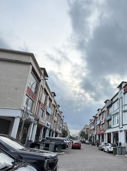 Taman Austin Perdana - 3