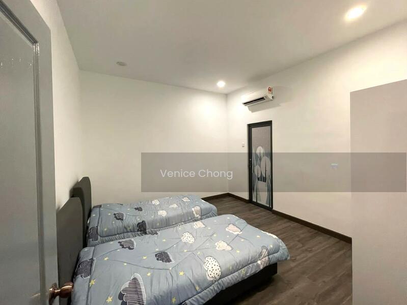 Bandar Baru Sri Petaling - 5