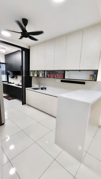 Elmina Green Three - 1