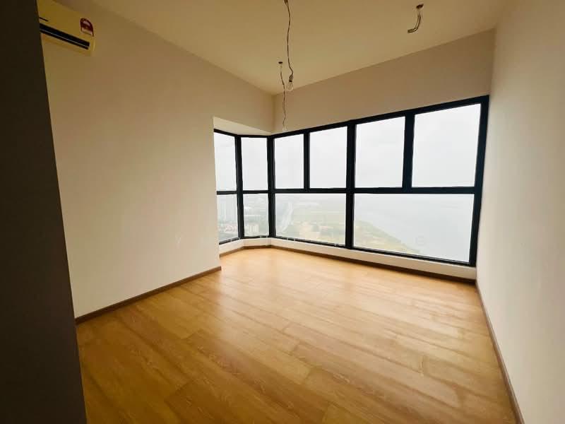 Royal Strand @ Country Garden Danga Bay - 1