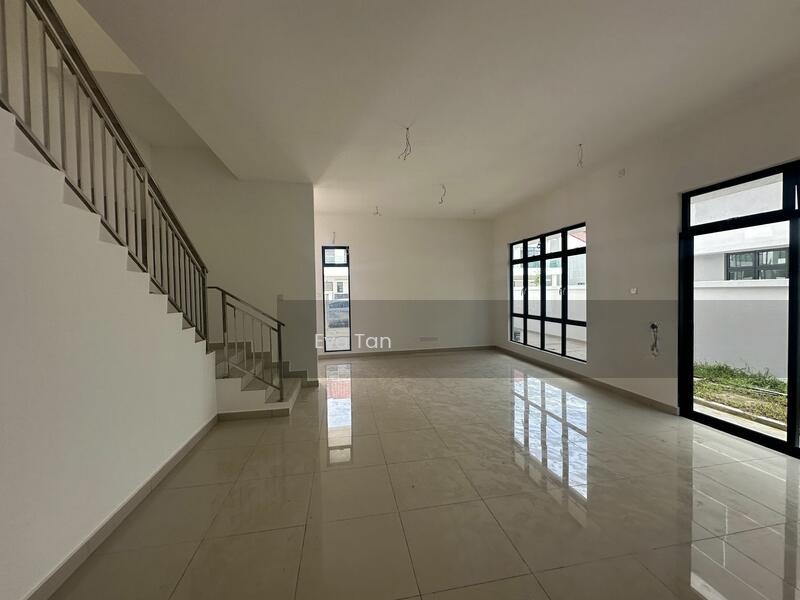 Taman Austin Mutiara - 2