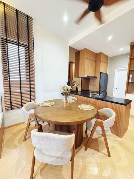 Paragon Suites @ CIQ - 2