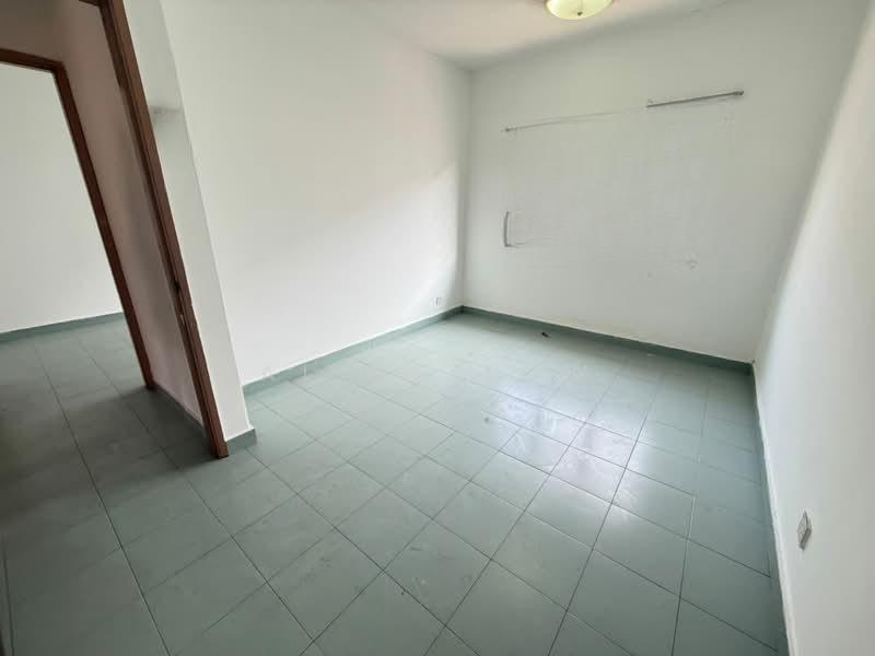 Desa 13, Bandar Country Homes, Rawang - 5