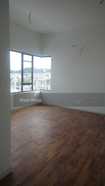 Semi-D house at Kajang - 4