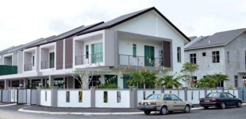 HILLTOP Corner House with Nice View | 24x75 4b4b | Cyberjaya - 1