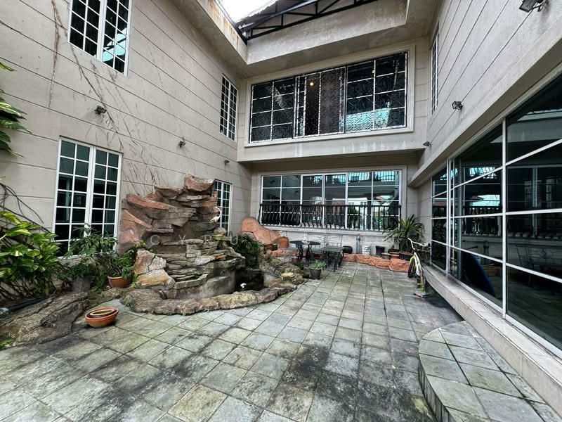 Jalan Tropicana Utama - 2