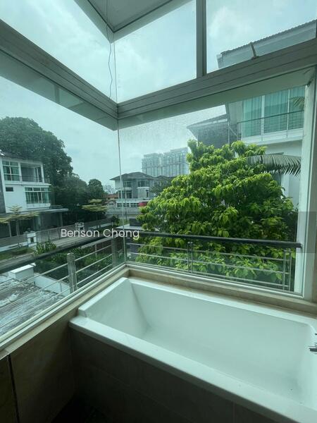 Jalan Straits View 8 - 5