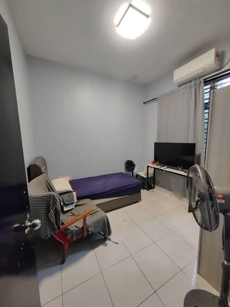 Taman Mount Austin - 5