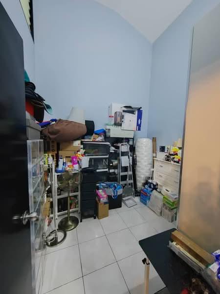 Taman Mount Austin - 3