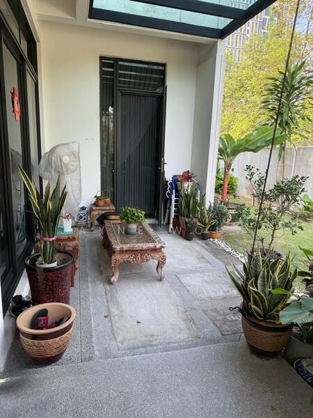 Avira Medini Iskandar - 3