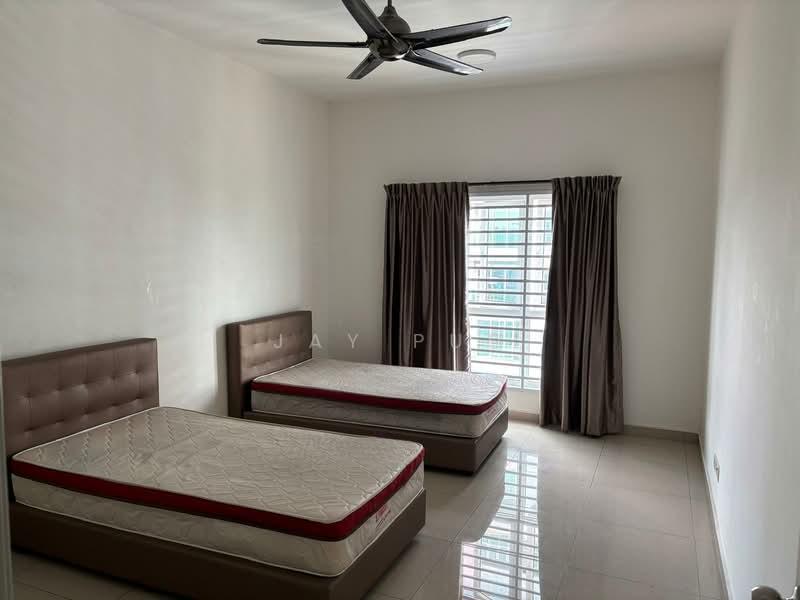 Seasons Amara Larkin - 5