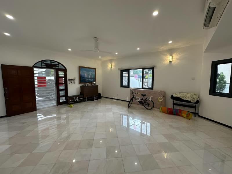 Jalan Kampar Move In Condition Single Storey Bungalow For Sale - 2