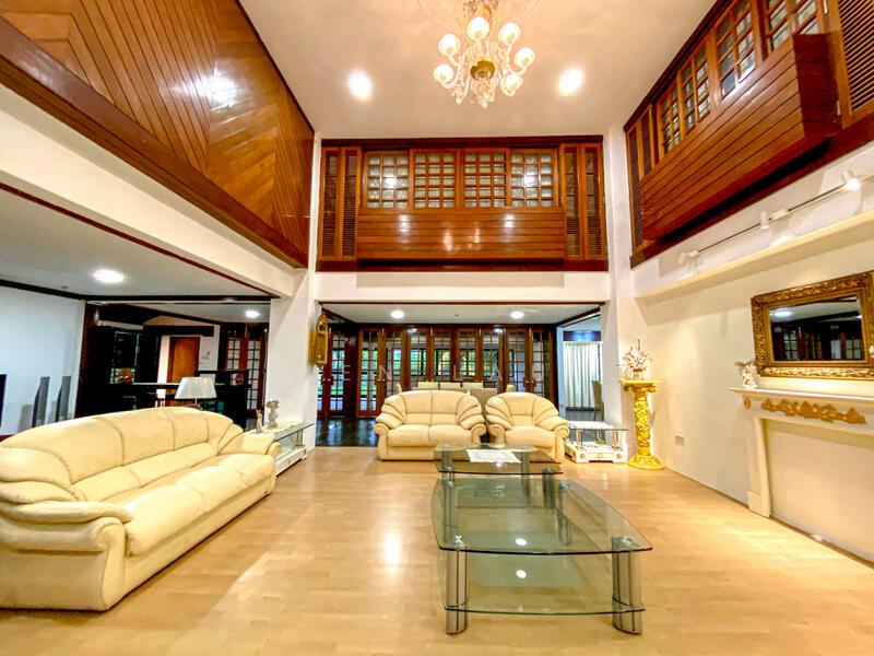 Charming Gem Gorgeous Beauty - 4