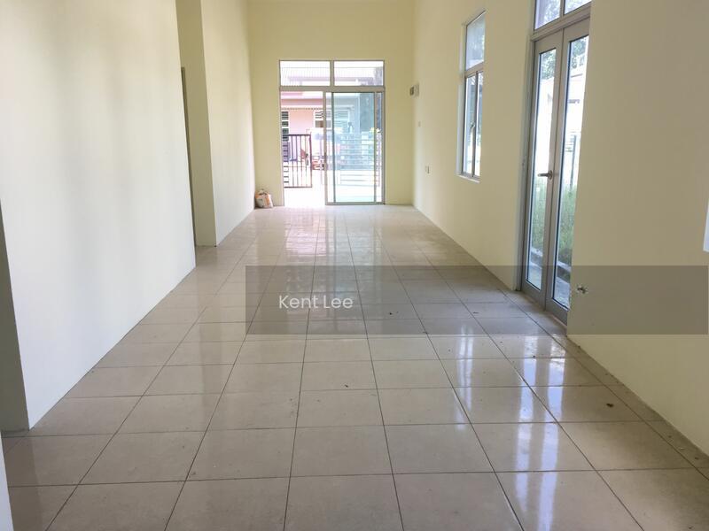 Direct PEMAJU FULL Loan+CASH Back 5K 20x64 4R2B FREEHOLD FREE SPA MOT Pulau Indah Port Klang - 5