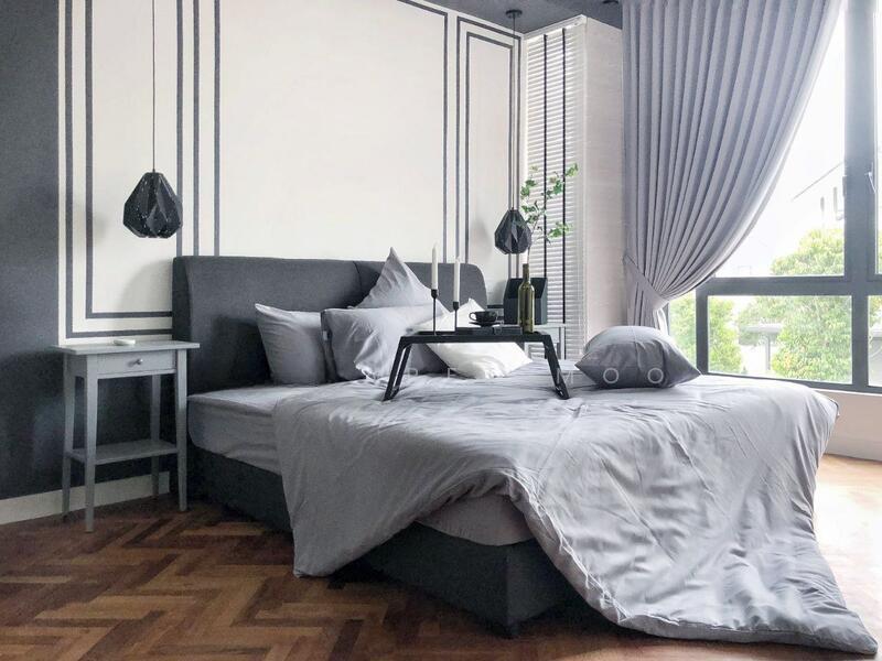 Avira Medini Iskandar - 4