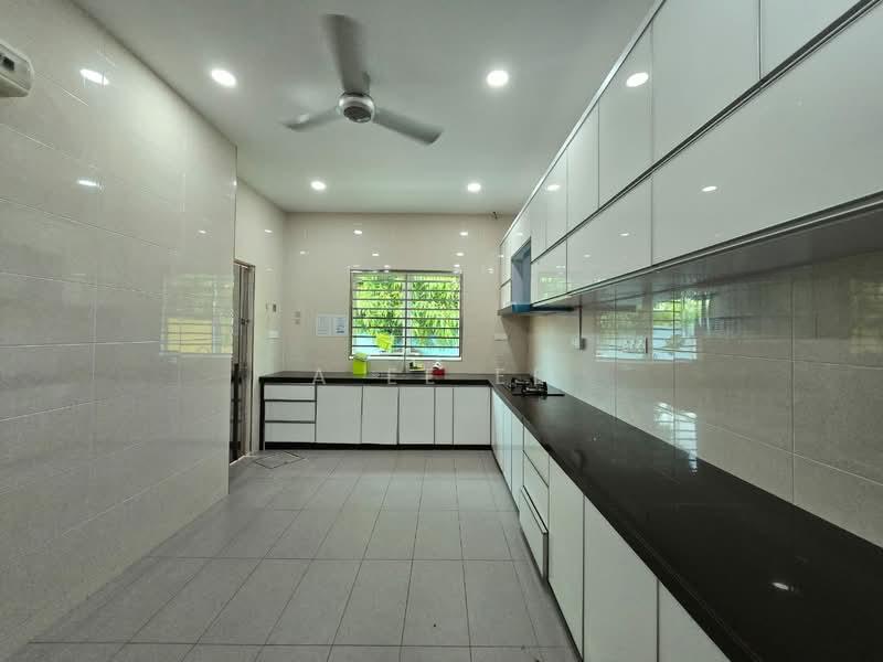 JALAN PERMAI ( GELUGOR ), 2/semi-D for sale , la 3025sf - 1
