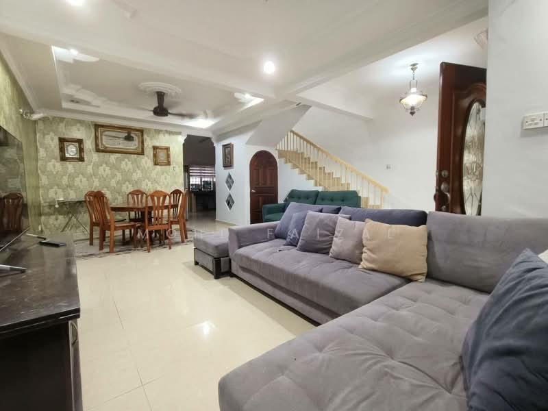 Renovated & Fully Furnished Rumah Teres 2 Tingkat Seksyen 4 Bangi - 2