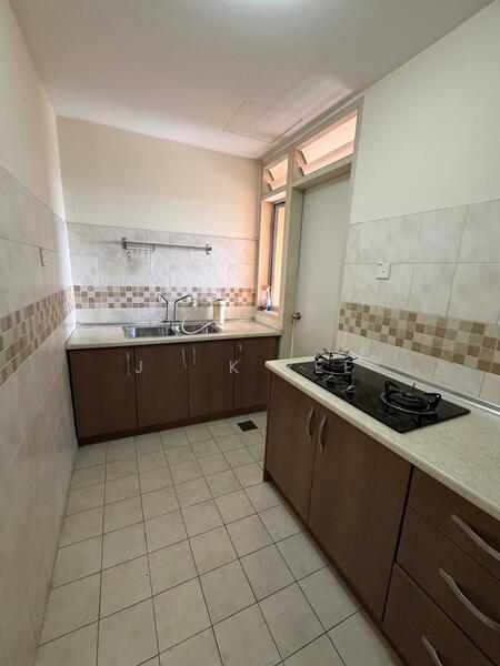 Puteri Bayu Apartment - 3