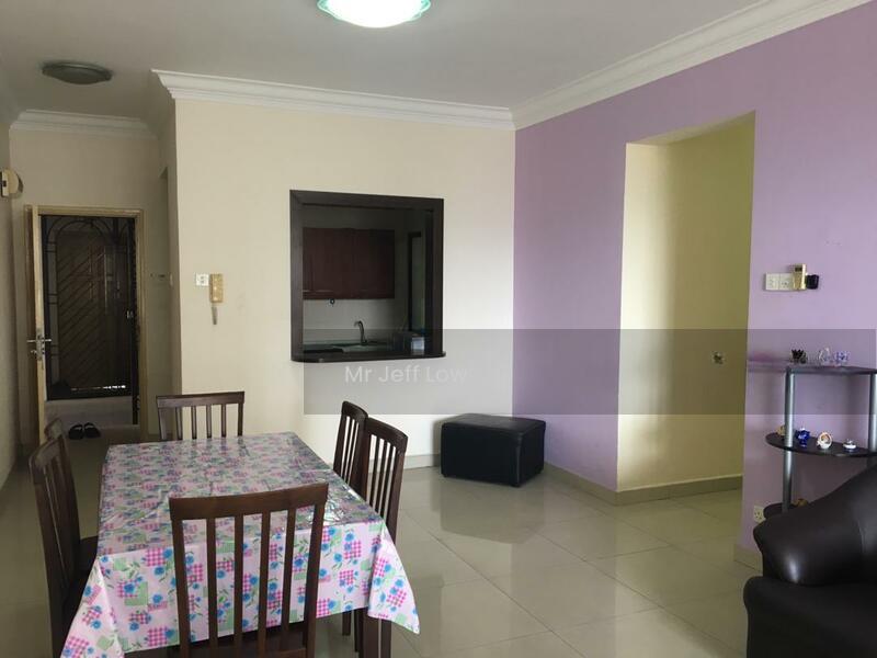 Royal Domain Sri Putramas 2 - 4